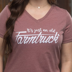 It's Just an Old Farmtruck! - Women's Relaxed fit Bella V-neck / Mauve Pink