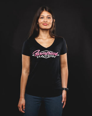 Women’s Farmtruck Nation V-Neck - Pink